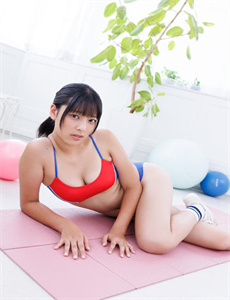 《欧美乱伦色图》