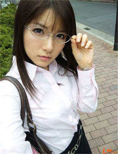 《日本圣心女子大学》
