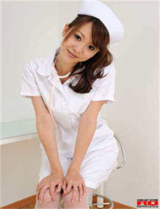 《出轨熟女人妻艳妇》